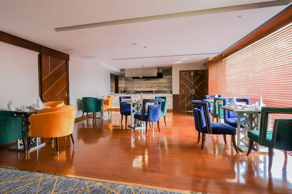 Best Western Premier Islamabad Hotell Restaurang bild